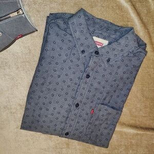 New 🆕 Levi's Men's Brogan Chambray Shirt, Size S